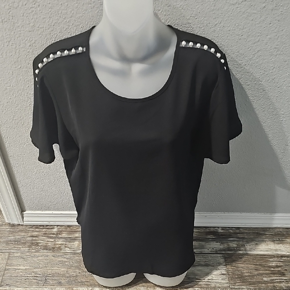Black Pearl-Embellished Women's Top